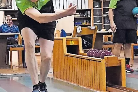 Der Haßlocher Paul Jung (hier 2017 gegen Zweibrücken) steuerte 804 Kegel zum Sieg bei.