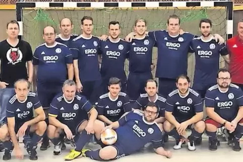 Erfolgreiche Kicker: die beiden Prinzengarde-Mannschaften.