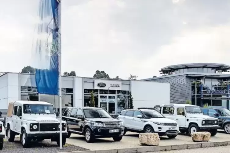 Die Torpedo-Garage aus Kaiserslautern kommt mit allen sieben Land-Rover-Modellen zum Autosalon nach Pirmasens