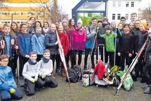 So erfolgreich wie seit zehn Jahren nicht mehr: Die Schüler des Speyerer Hans-Purrmann-Gymnasiums vor der Abfahrt zu den Landesf