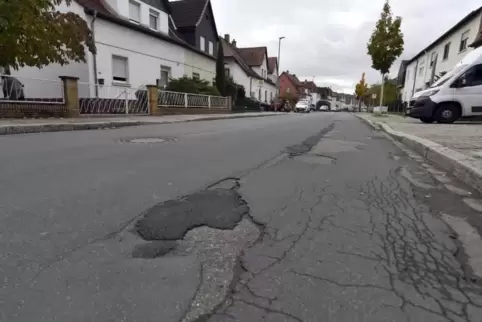 Über den „Golfparcours“ in der Theodor-Heuss-Straße witzelten die Fasnachter. Am Ende haben alle gut lachen: Nicht nur die Schla