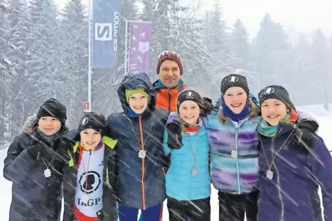 Im Wettkampf IV fürs Bundesfinale qualifiziert: das Kant-Team mit (von links) Lennart Prokopchuk, Marlon Blaser, Oskar Steffke, 