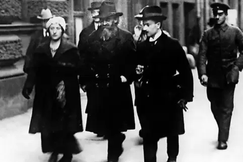 Kurt Eisner, der Mann mit dem langen Bart, regierte von November 1918 bis Januar 1919. Dann wurde er mit einem vernichtenden Erg
