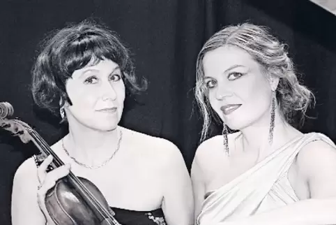Lyubov Sampiyeva (links) und Claudia Rösner bieten ein buntes Programm.