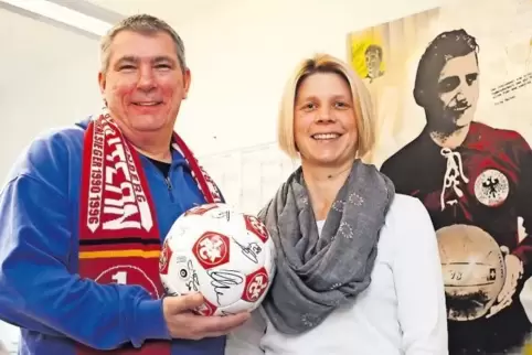 Treue FCK-Fans – in guten wie in schlechten Zeiten: Holger und Andrea Wind.