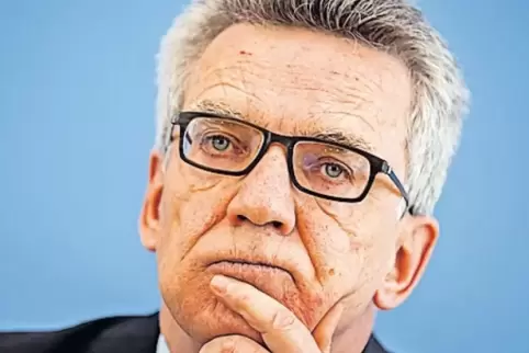 Innenminister de Maizière will sich zunächst „auf weniger streitige Punkte“ in der EU-Flüchtlingspolitik konzentrieren.
