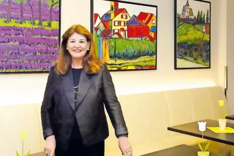 Den Duft von Lavendel scheinen die Bilder der Künstlerin Pamela Mork Keegan einzufangen.