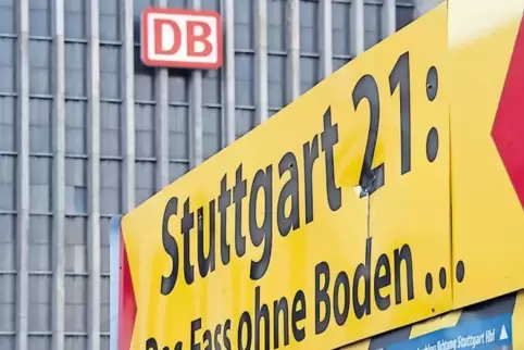 Als 2011 eine Volksabstimmung zum Thema Stuttgart 21 stattfand, hieß es offiziell, das Projekt werde 4,5 Milliarden Euro kosten.