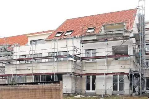 Die Wohn-Pflege-Gemeinschaft am Dorfplatz ist fast fertig.