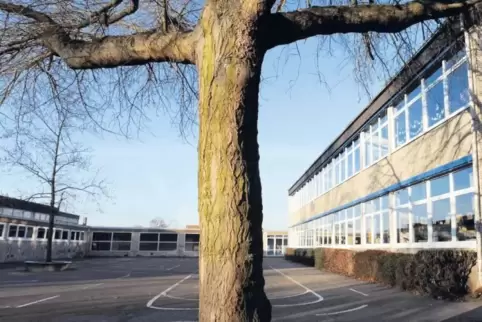 Die Grundschule bleibt ein Dauerthema: 2019 soll es mit der Sanierung weitergehen.