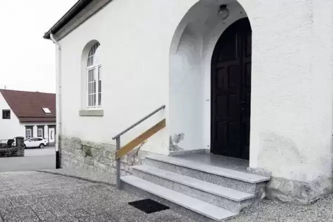 Das Bürgerhaus soll einen barrierfreien Eingang bekommen ? zurecht, findet Bürgermeister Herbert Semmet, denn es werde rege genu Das Bürgerhaus soll einen barrierfreien Eingang bekommen ? zurecht, findet Bürgermeister Herbert Semmet, denn es werde rege genu