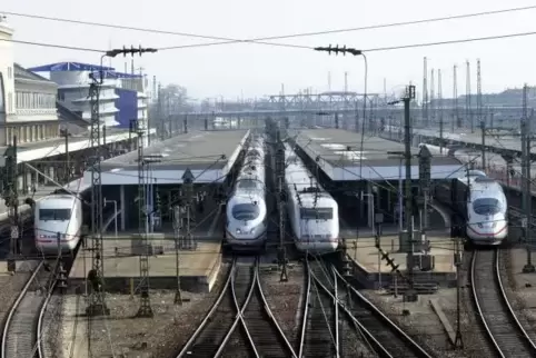 Von Mannheim aus fahren jede Stunde direkte ICE unter anderem nach Berlin, Köln, München und Hamburg.  Foto: KUNZ 