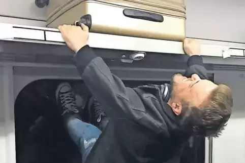 Nimmt sich auch gern mal selbst wegen seiner Größe auf den Arm: Mathias Mester.