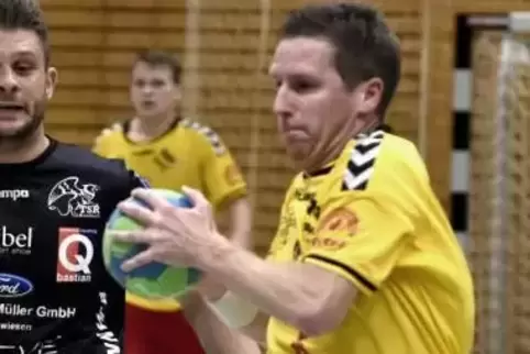 Sven Lerzer spielt normalerweise auf der Linksaußen-Position. Es ist aber möglich, dass er am Samstag gegen Ruchheim auf die Spi