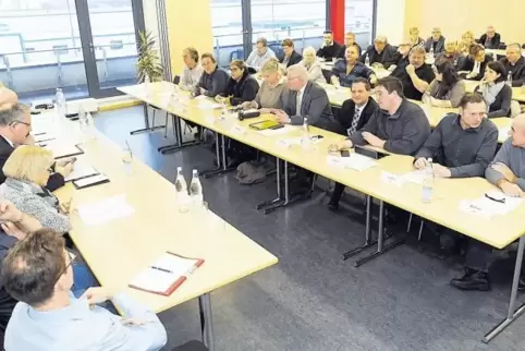 Schon vor einem Jahr tagte der Homburger Stadtrat in nichtöffentlicher Sondersitzung in der Ehrbacher Feuerwache zur Detektiv-Af