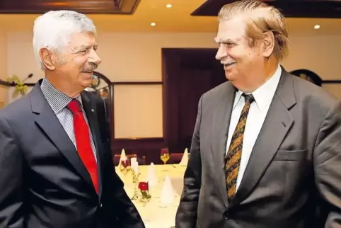Geehrt (von links): Manfred und Hans Joachim Michel.