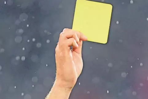 Verwarnung: 211 Mal zückten die Schiedsrichter in der C-Klasse Nord bisher die Gelbe Karte.