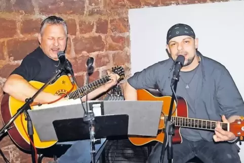 Dirk Kühn (links) und Kai Stringer sind die „White Strings“