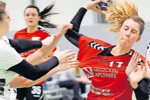 Angegriffen: Lea Eckrich gegen Arzheim.