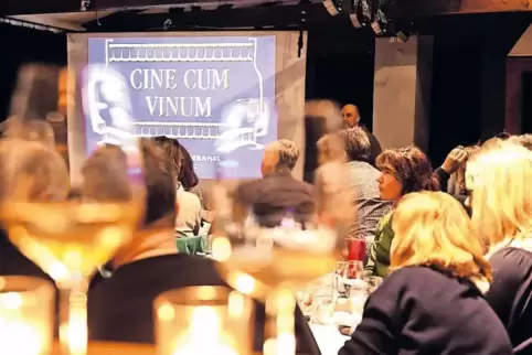„Cine Cum Vinum“ lockte am Wochenende an den Burgtalweiher.