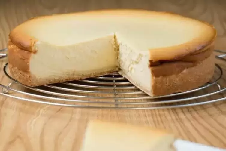 Käsekuchen ist eines der Stabinger-Produkte, die zurückgerufen werden.  Symbolfoto: dpa