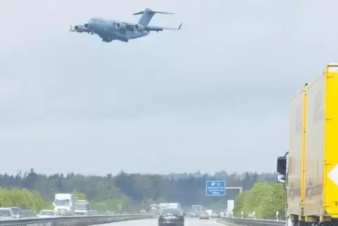 Für den gewöhnlichen Flugverkehr, den die Air Base mit sich bringt, zeigen die meisten Kreistagsmitglieder Verständnis. Dass die