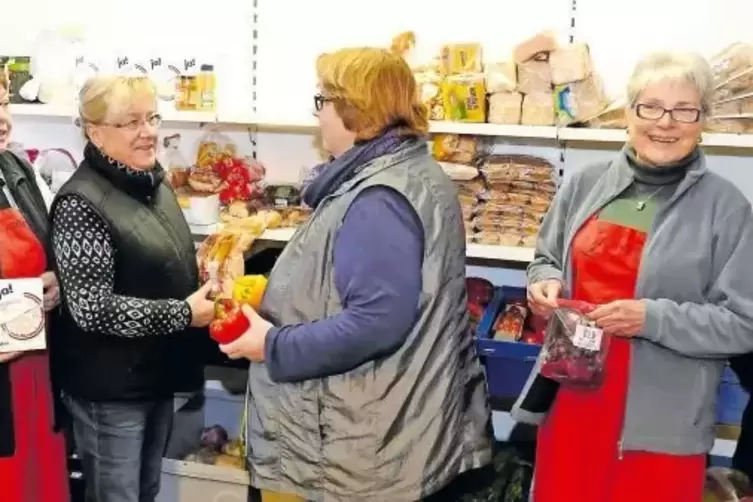 Die Helferinnen der Tafel (von links): Waltraud Feistel, Ilse Sch&auml;r, Silvia Graf, Evi Stahlschmidt, Hiltrud Klein und Simone Nag