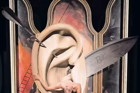 In dem Tanzstück „Hieronymus B.“ werden die Visionen des spätmittelalterlichen Malers Hieronymus Bosch lebendig.