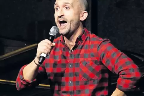 Ließ ein Trommelfeuer von Gags auf die Zuhörer los: Comedian Markus Barth.