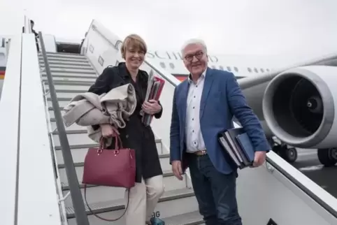 Bundespräsident Frank-Walter Steinmeier und seine Ehefrau Elke Büdenbender besuchen „besondere Orte der Demokratie“. Archivfoto: