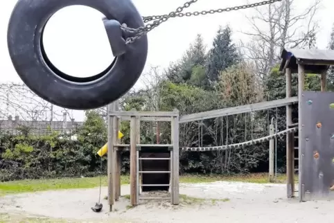 Schon seit Jahren ist die Erneuerung der Spielgeräte auf dem Spielplatz in der Karl-Popp-Straße geplant. In diesem Jahr soll das