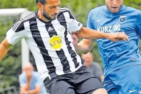 Bald Vergangenheit: Das Logo des Sponsors auf dem Trikot (hier Nico Matios, links) soll es in der nächsten Saison nicht mehr geb
