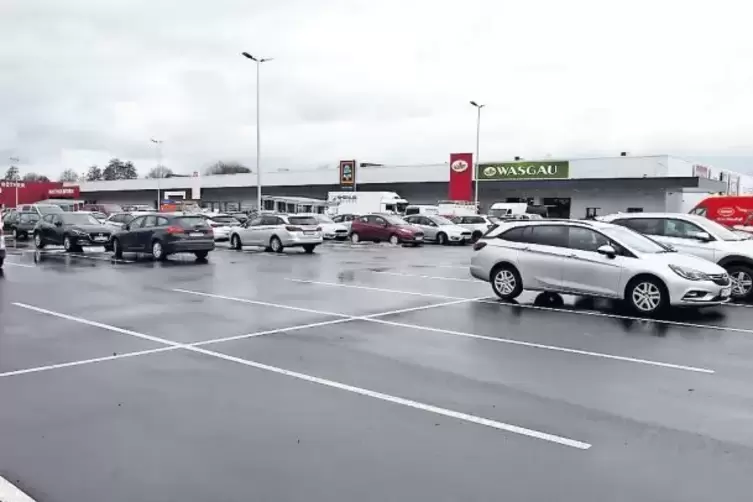 Auf dem Gel&auml;nde gibt es &uuml;ber 600 Parkpl&auml;tze.