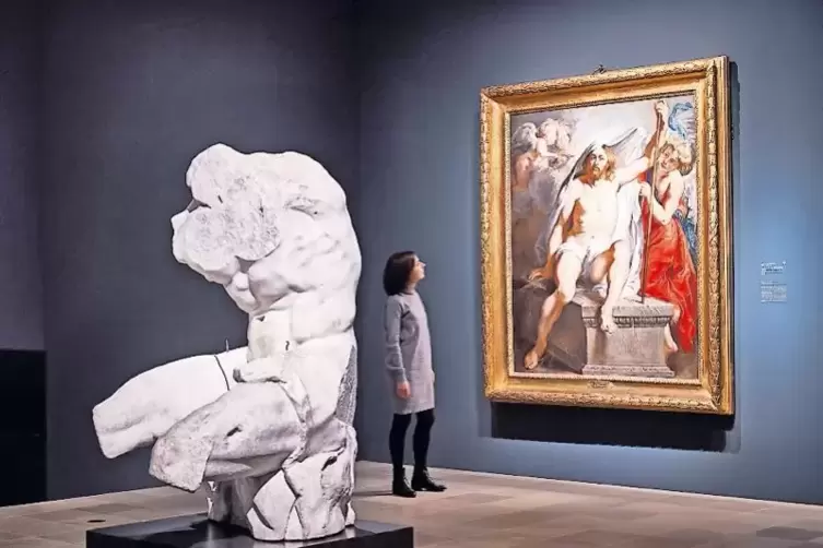 Begegnung im Städel: Der Torso vom Belvedere (Gipsabguss) trifft auf Rubens’ „Auferstandenen Christus“ (1615).