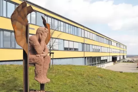 Am Gymnasium in Edenkoben sind die Anmeldezahlen für Schüler erneut gestiegen. Die Eingangsklassen starten weiterhin vierzügig.