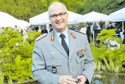 Drei-Sterne-General Eberhard Zorn startete seine Bundeswehr-Laufbahn in Idar-Oberstein.