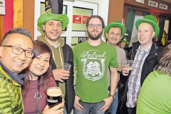 Grün ist die vorherrschende Farbe auch im Irish Pub »Blarney Stone« in Landstuhl. Grün ist die vorherrschende Farbe auch im Irish Pub »Blarney Stone« in Landstuhl.