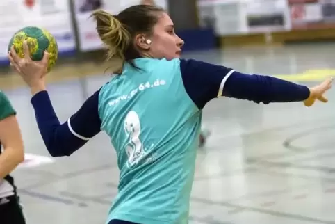 Lara Schlicker erzielte in Osthofen den letzten SV-Treffer zum 27:25-Endstand aus Sicht der Zweibrückerinnen. Foto: Steinmetz