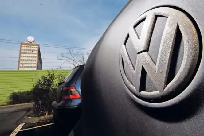 Der VW-Konzern mit Sitz in Wolfsburg (Foto) macht zwar hohe Gewinne, sein Image ist aber durch diverse Skandale und Affären ramp