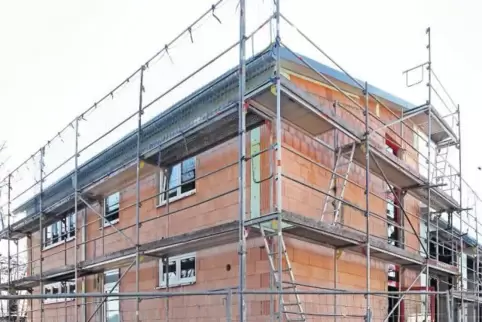 Im Oktober soll das neue Wehrhaus in Böchingen fertig sein.