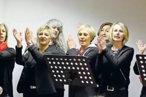 Hat mit seinem breitgefächerten Repertoire die Feier zum 1150. Ortsjubiläum bereichert: der Chor Dielkirchen unter Leitung von C