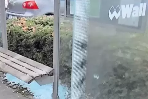 In der Königstraße kommt es immer wieder zu Vandalismus, hier gegenüber von Lidl.