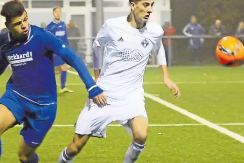 Vor seinem Debüt beim FKP I: Lorenzo Valentini (in Weiß).