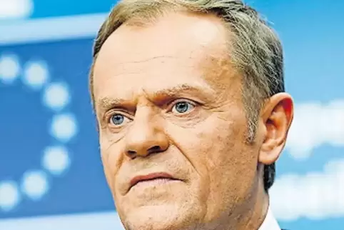 Zufrieden, dass die 28 EU-Staaten an einem Strang ziehen: Tusk.