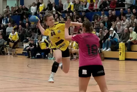 Geht mit in die Pfalzliga: die 20-jährige ehemalige Jugend-Nationalspielerin Rebecca Brecht.  Foto: van