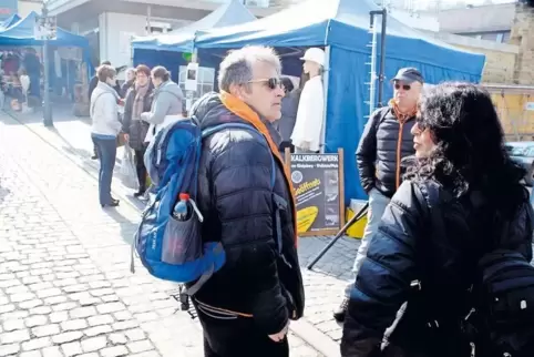 Zur offiziellen Eröffnung um 11 Uhr kamen nur wenige Wanderer zum Lauterecker Veldenzplatz. Die meisten nutzten zu der Zeit das 