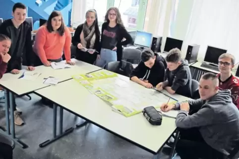 Viele Redakteure der Realschule Bellheim arbeiten seit mehreren Jahren in der AG mit.