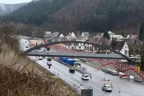Dis Polizei geht davon aus, dass die Täter zwischen 0 und 0.25 Uhr ihr Unwesen getrieben haben. Archivfoto: Buchholz 