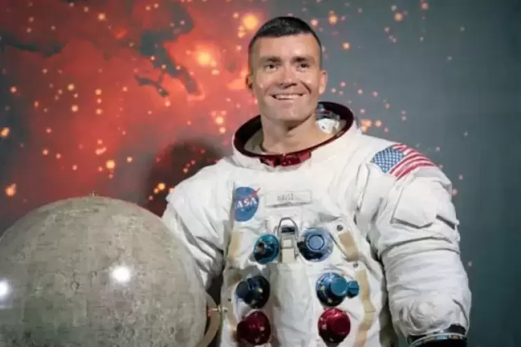 Hat den Mond im April 1970 umrundet: Astronaut Fred Haise. Die geplante Mondlandung blieb dem heute 84-Jährigen aufgrund eines Z