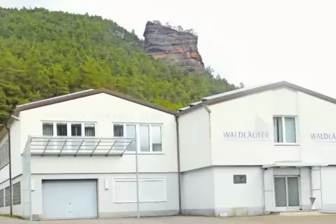 Lugina („Waldläufer“) zog in den 60er-Jahren nach Lug um. Heute sitzen Verwaltung und Produktion der Premium-Firma in Schwanheim